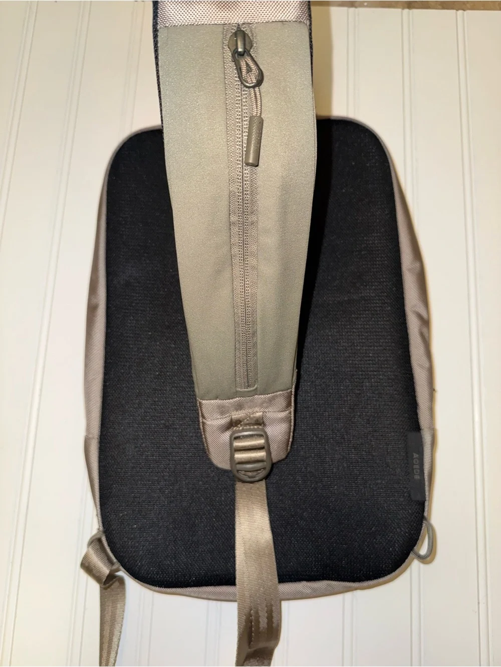 OSPREY Men's Taupe Backpack with Team Semper Fi Graphic